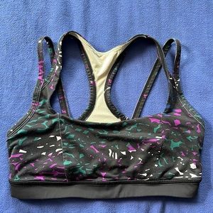Lululemon strappy sports bra size 8